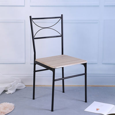 객실 식당을 하기 위한 상업적 쌓아 올릴 수 있는 키아바리 우드 합금 식당 의자